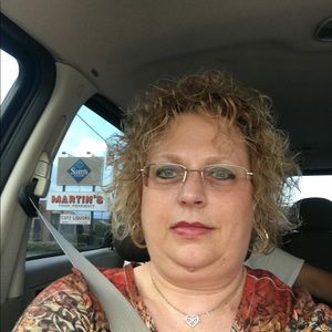 Meet your Posher, Sharon